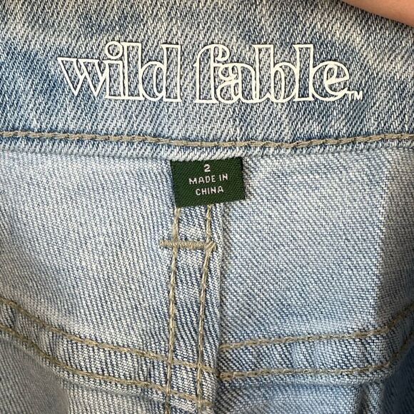 Pre-Owed Wild Fable Womens Stretch Light Wash Straight Leg Jeans Size 2 - Picture 3 of 5